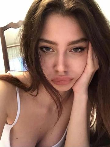 Евгения Маленькая Брюнетка фото 2